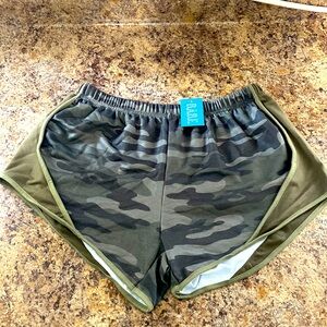 B.A.B.E. Shorts - Camo